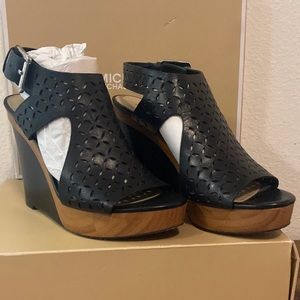 Like new Michael Kors Wedges